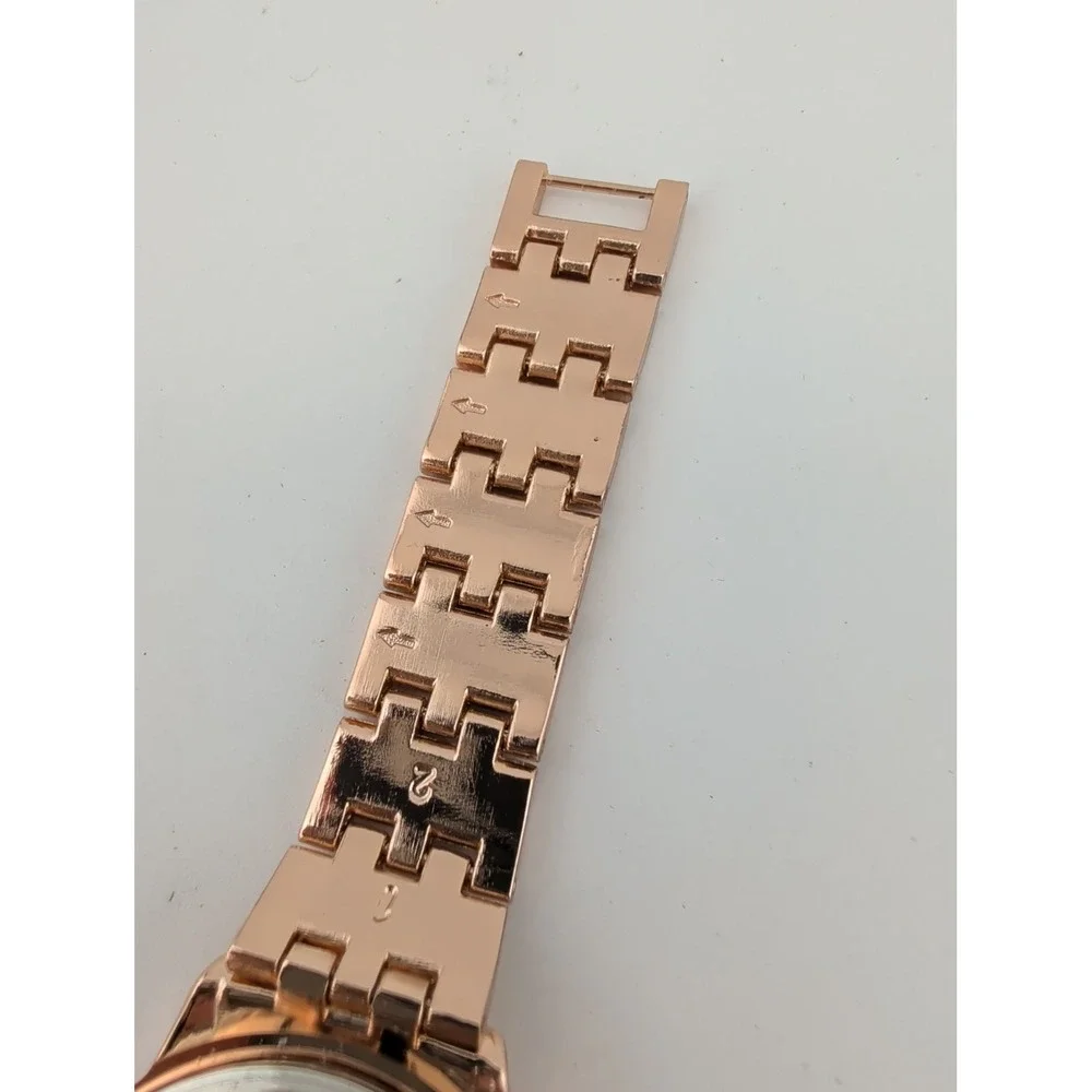 Women's Rose Gold Quartz Watch 38mm Case Crystal Bezel 7.25